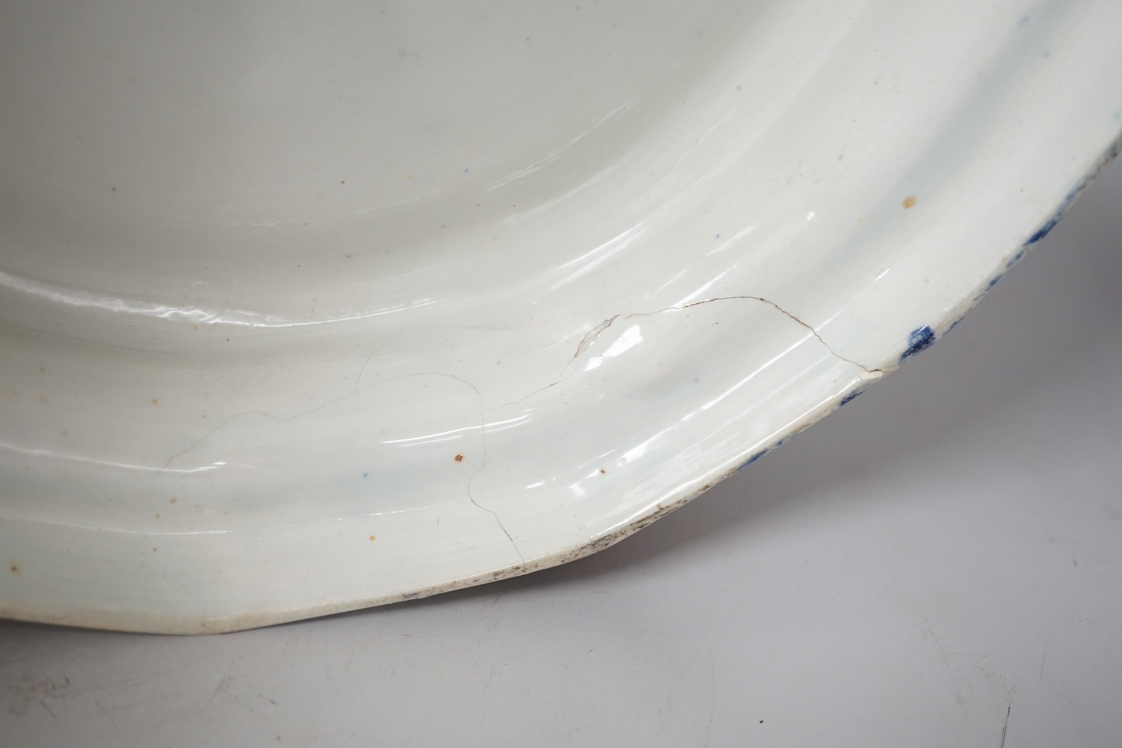 A large Mason's ironstone Imari pattern cheese dish and cover, c.1835, 46cm high